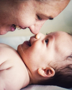 Humana Baby  Breastfeeding